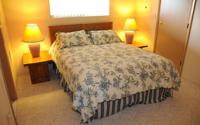 Seven Springs Stoneridge 4 Bedroom Standard Condo, Ski-in Out! *