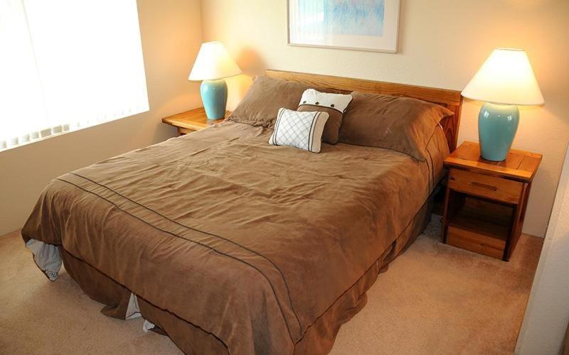 Seven Springs Stoneridge 4 Bedroom Standard Condo, Ski-in Out! Champion